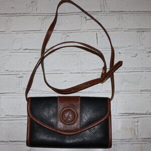 🖤 Vintage Flings Leather Crossbody · 8.25" x 5"